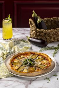 Melanzene Pizza